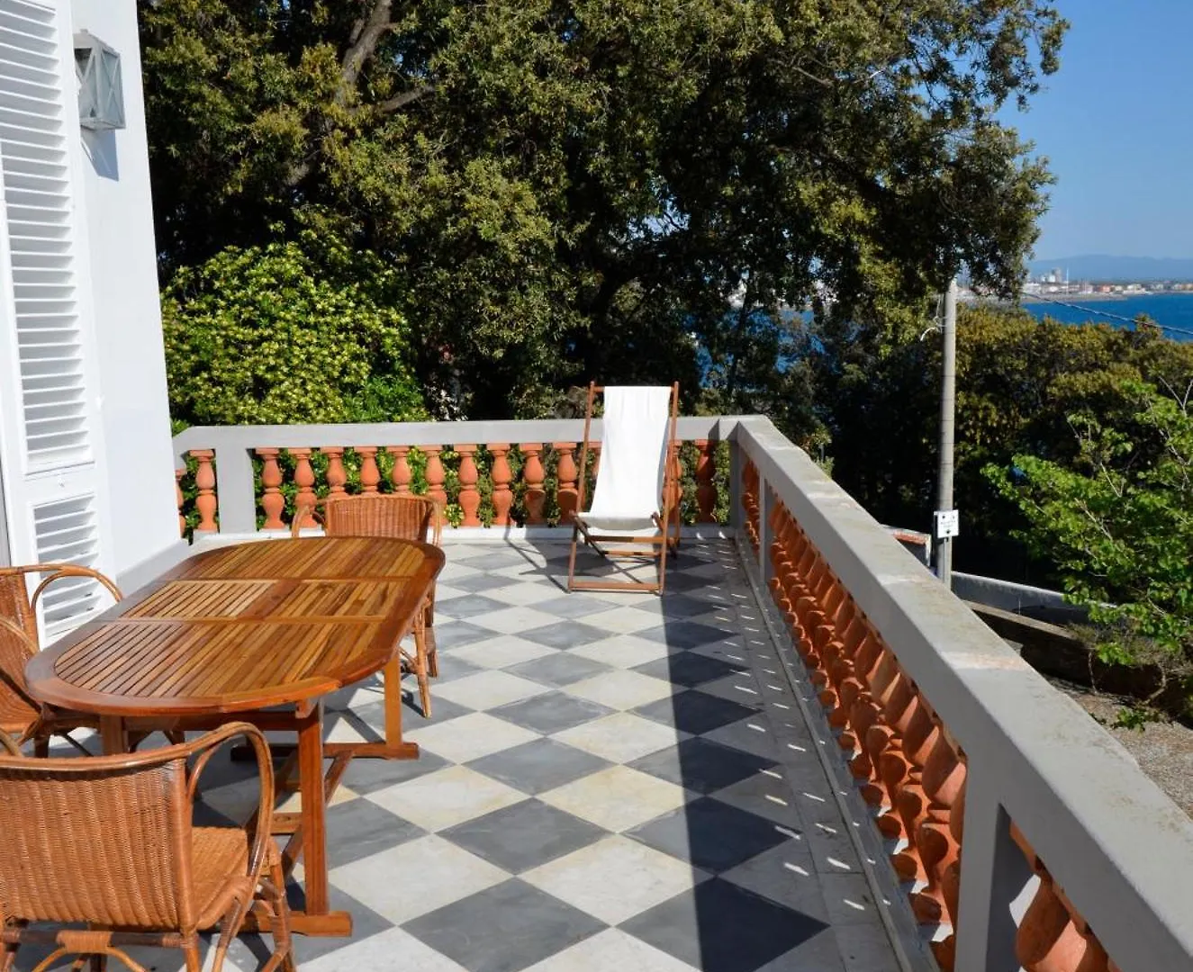 Appartamento In Villa Sul Mare Castiglioncello Ferienhaus